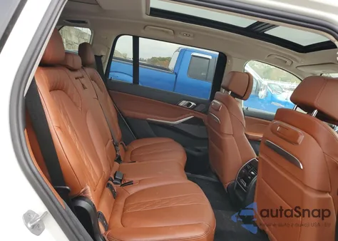 2024 BMW X7 xDrive40I z USA, uszkodzony, nr VIN 5UX23EM02R9S50015